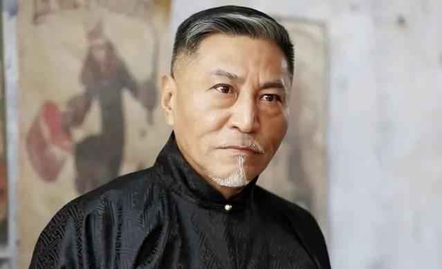 资深演员王侃因胰腺癌去世，年仅66岁，从发现到去世仅数月；系老戏骨牛犇小儿子，曾