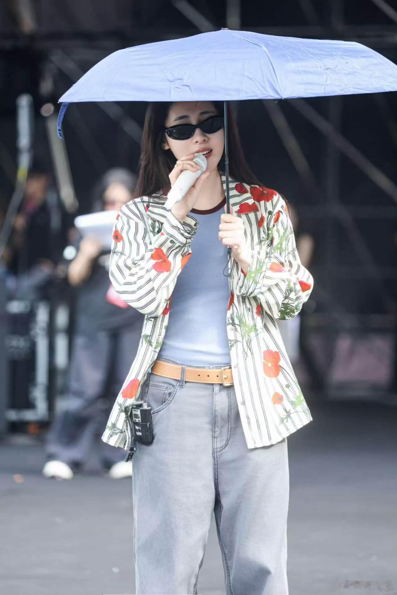 张碧晨好美的音色张碧晨唱了不要忘记我爱你 张碧晨唱《不要忘记我爱你》绝了！好美的