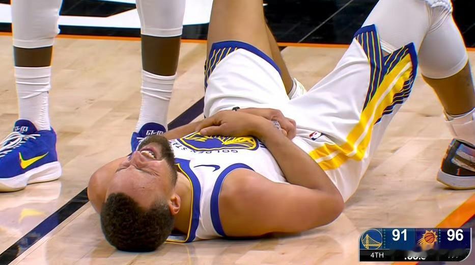 不是故意的？狄龙谈打倒库里：

“我不是故意的。”

“虽然我不喜欢库里。”
