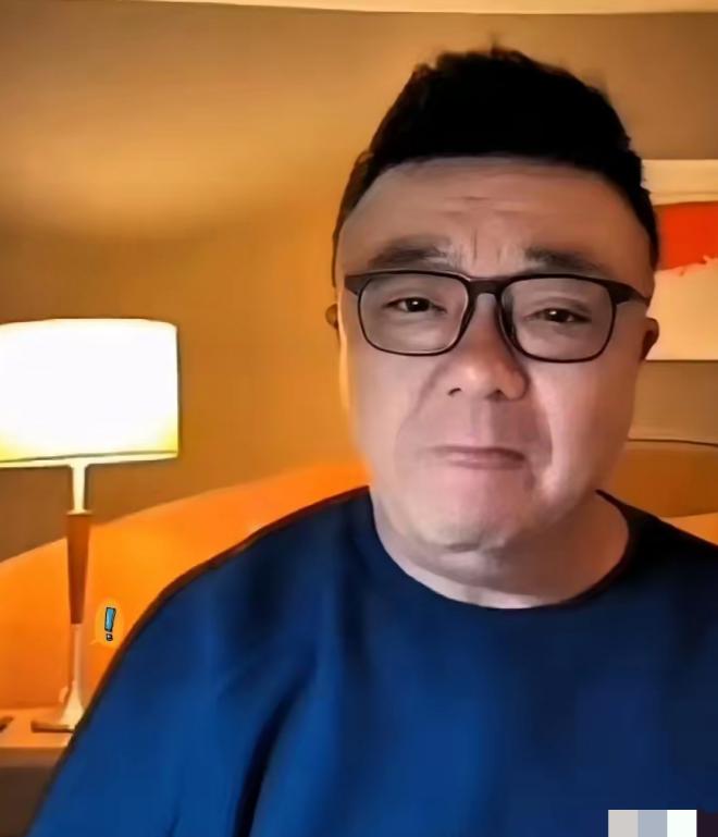 董路昨晚上在直播间彻底摊牌了！他点名道姓，真正处处给他下绊子的压根不是东方大国足