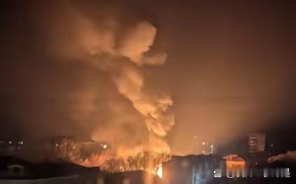 俄罗斯这次是来狠的了，连续三天疯狂轰炸，乌克兰死伤惨重。

最近也不知道是怎么了