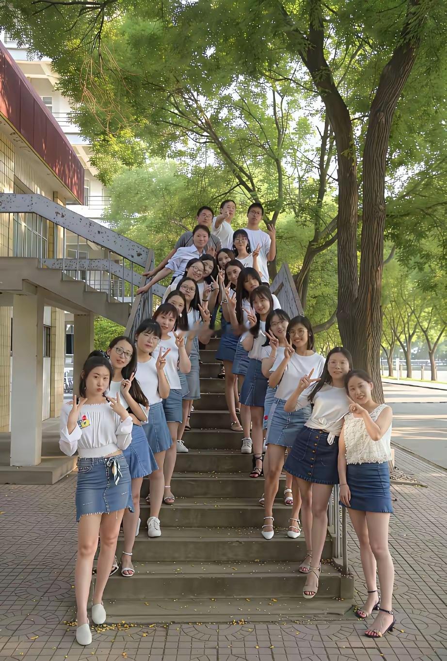 他仨能找到女朋友吗？ 