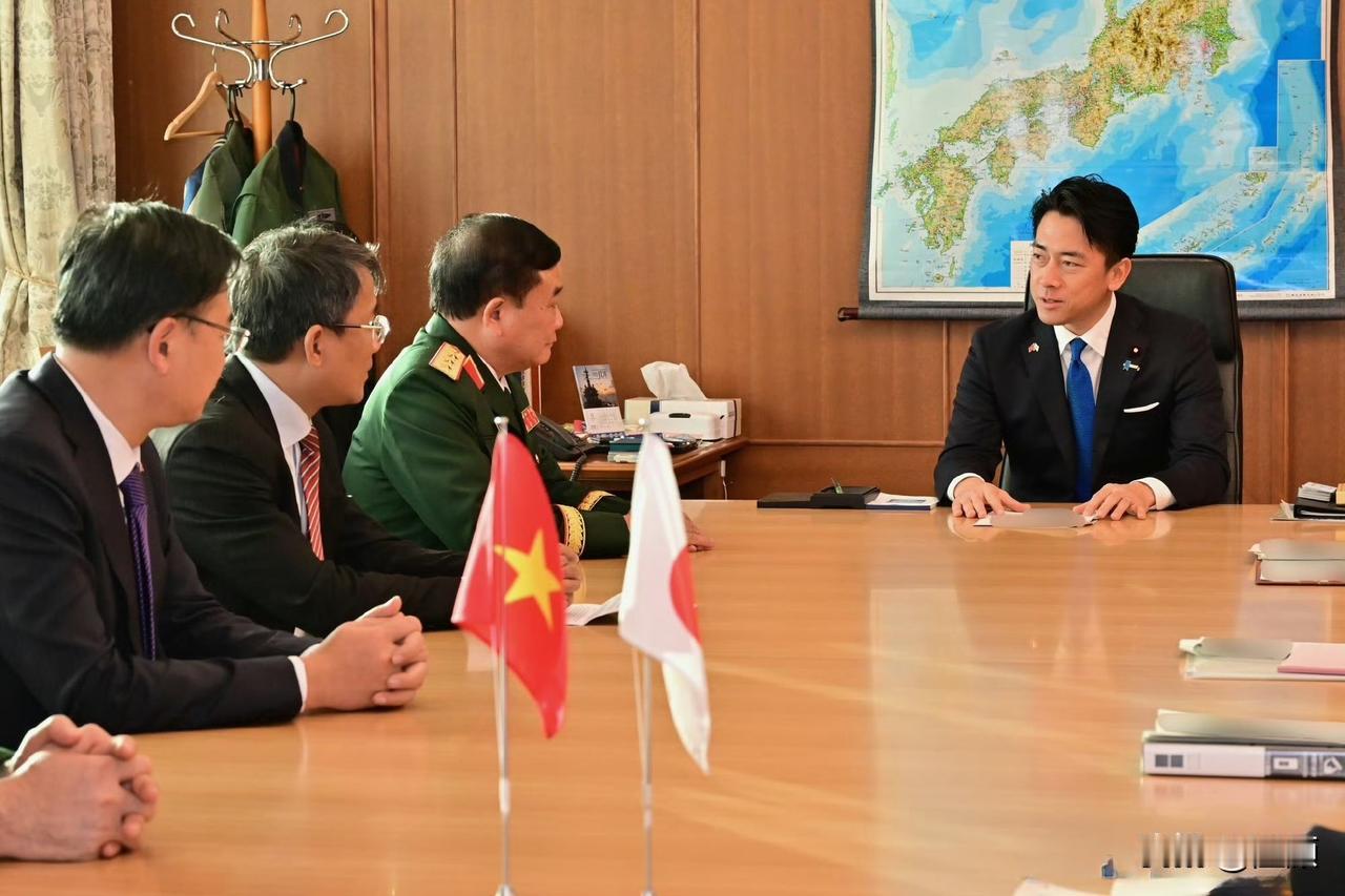 12月4日日越首次“2+2”防外次官级会晤在日举行，日方称将深化对越防务合作。但