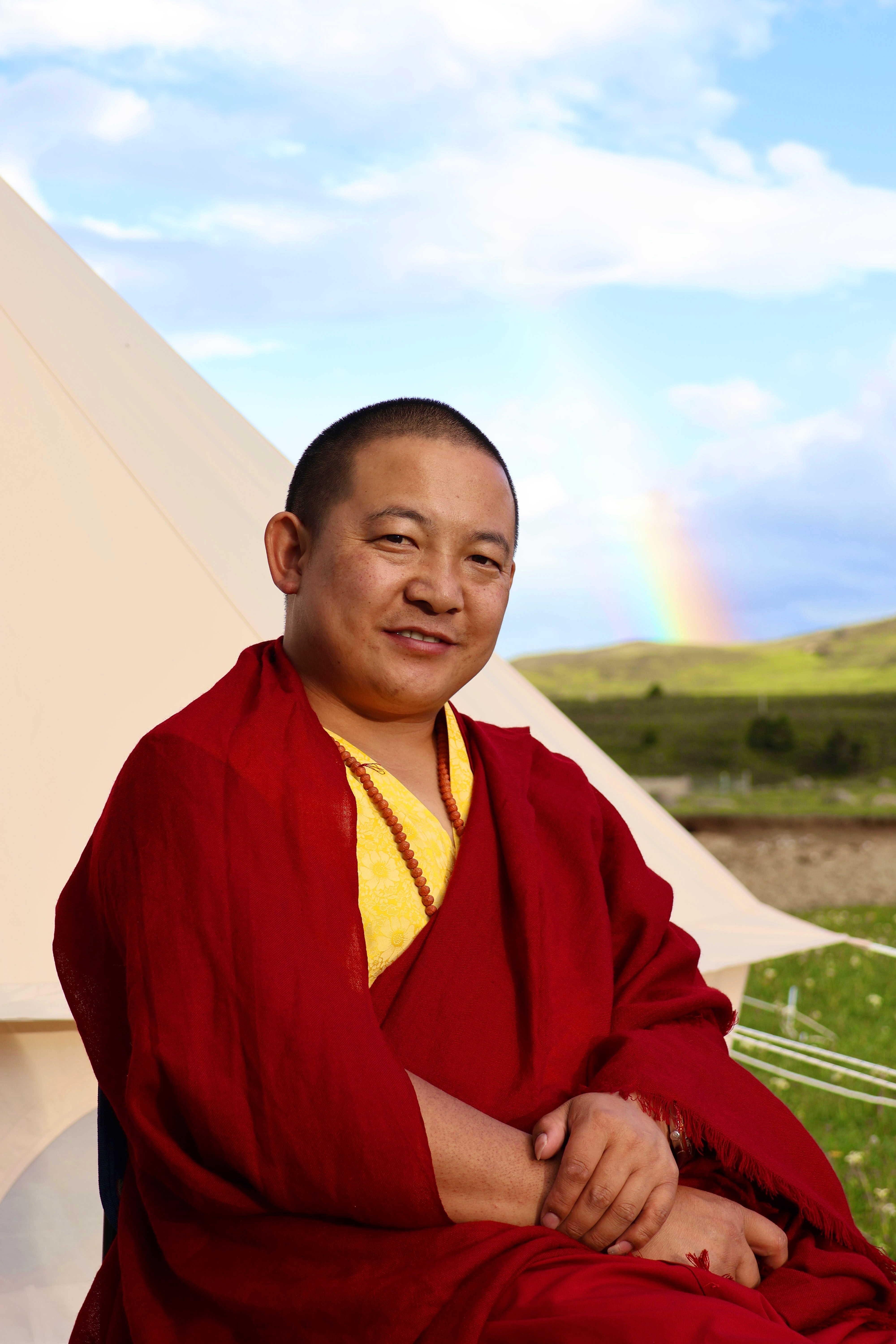 世界上不是每个人都可以成为伟大的人，但是，每个人都可以成为一个拥有伟大内心的人。