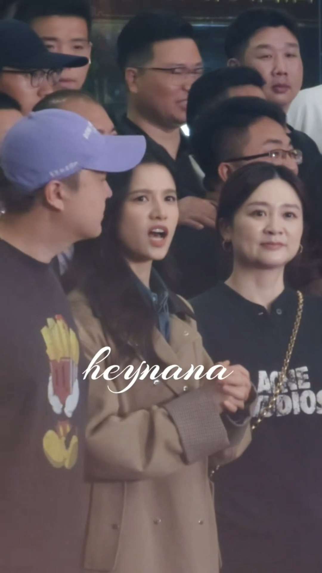 婧仪为了粉丝小发雷霆，我宝宝🥹🥹🥹🥹张婧仪让场务别凶粉丝张婧仪杀青让场务