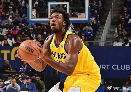 周日篮球         312：热火VS步行者 热火近期状态急剧下滑，在过去七