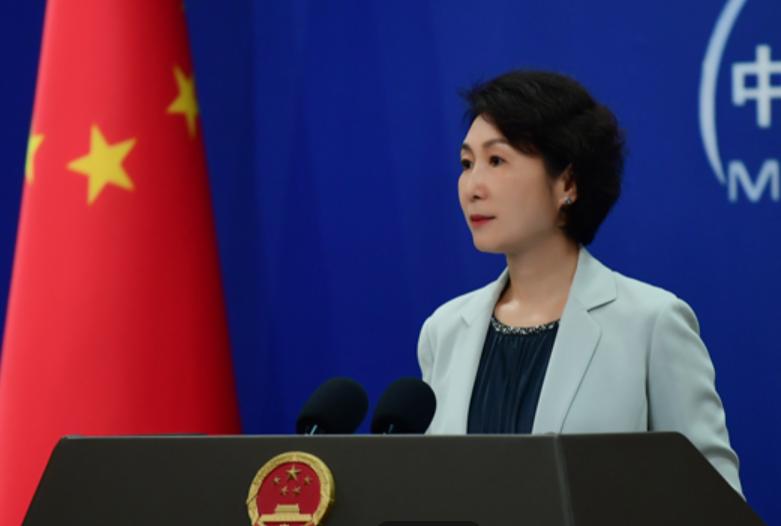 菲律宾防长收到一张阐明中方南海立场的纸条后，当场指责中国“霸凌”。9月9日，外交