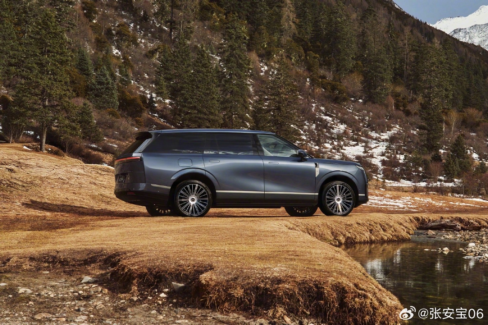 新科技旗舰小鹏GX来了拥有来自于Robotaxi的智驾技术，4颗图灵AI芯片，总