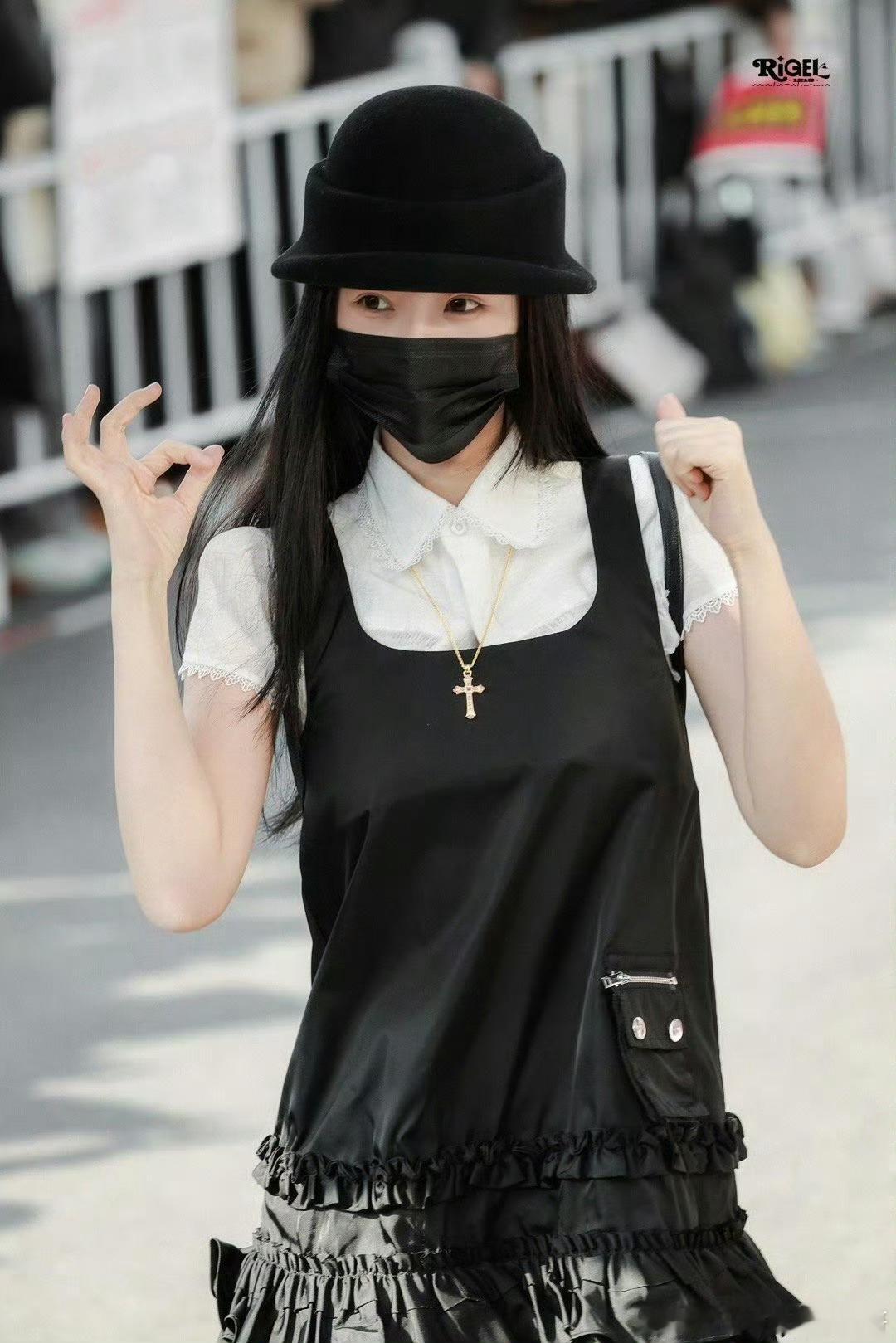 虞书欣云初令上班路透，可爱小公主 