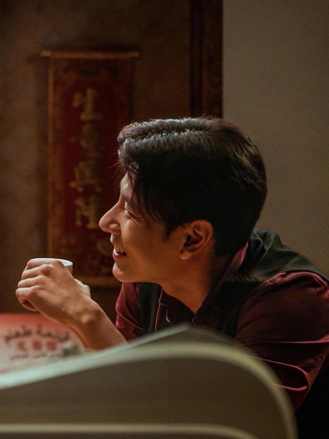 龙餐馆马俊生没有十年后了  这是回忆录吗，看的直掉眼泪