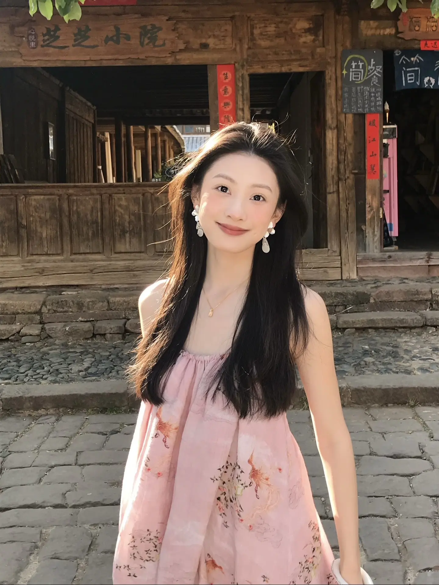 “美人如玉 剑如虹”