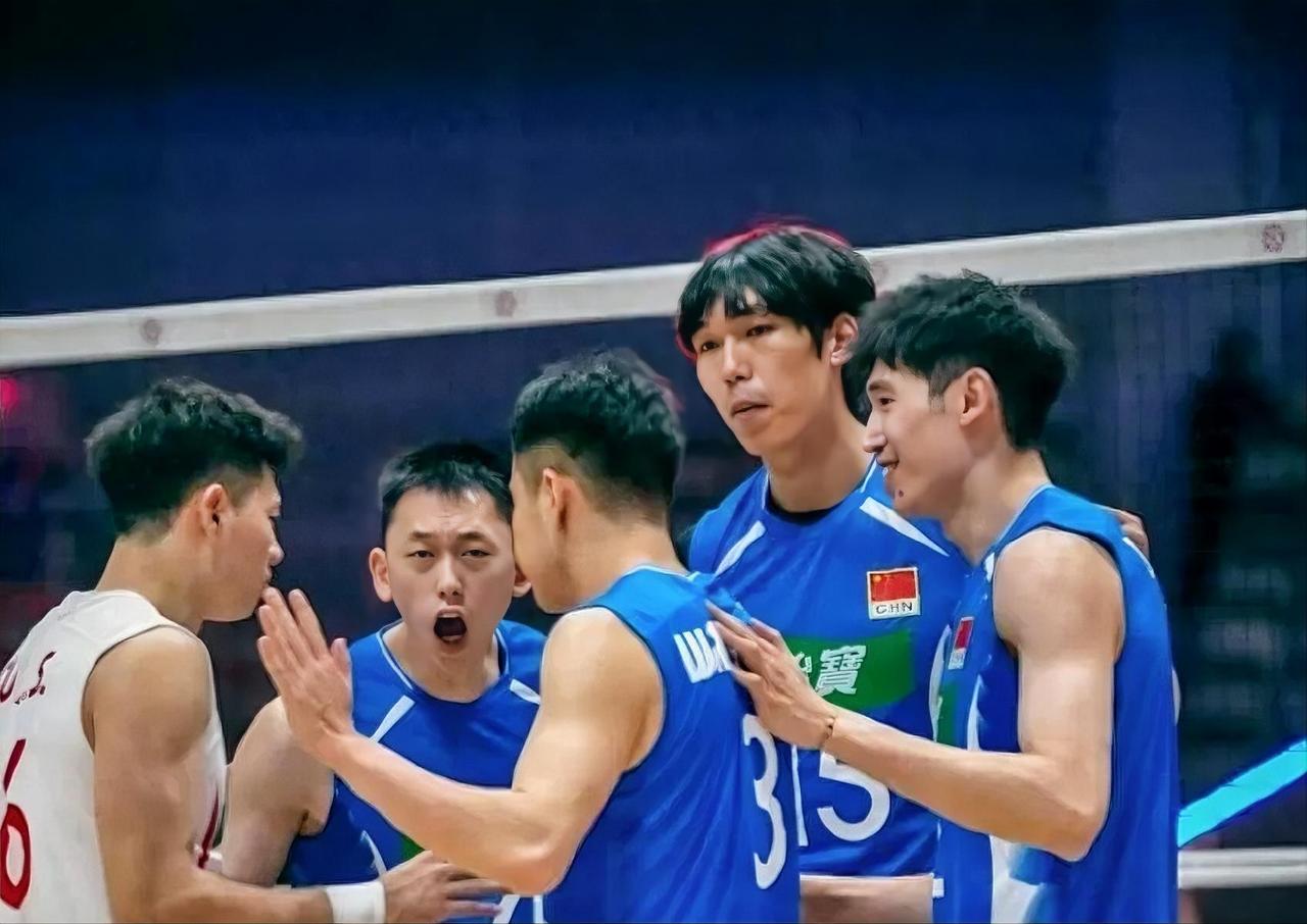 看中国男排比赛，感觉总是差那么一口气，你说它弱，它能赢美国、塞尔维亚等世界一流强