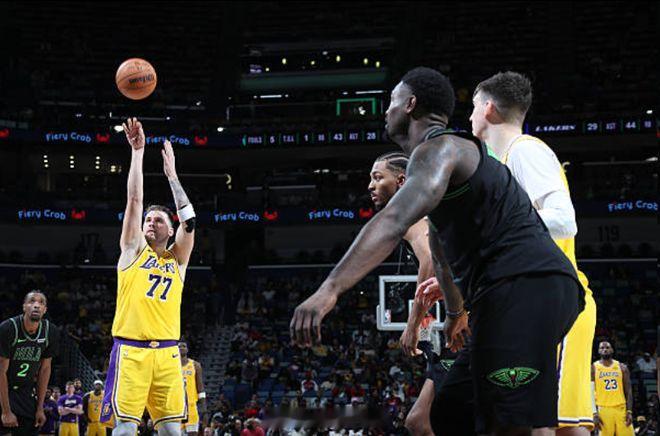 北京时间1月7日，在NBA常规赛中，洛杉矶湖人以111-103战胜了新奥尔良鹈鹕