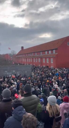 【丹麦：数千人参加老兵反特朗普抗议活动 在唐纳德·特朗普贬低北约在阿富汗战争中的