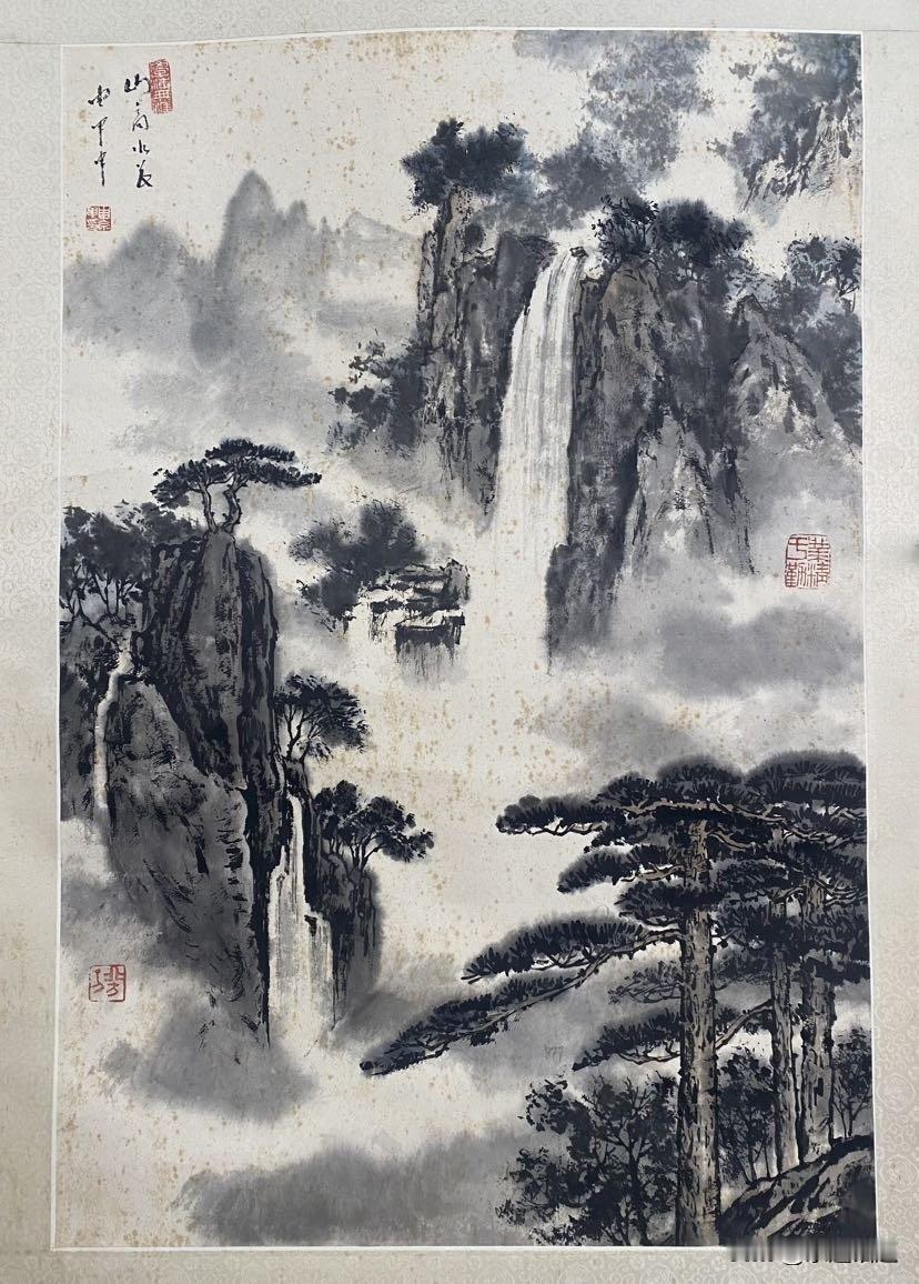 千万别为一件事，困住自己太久。
一件事想不通，就别想；一段路走不通，就转弯；一份
