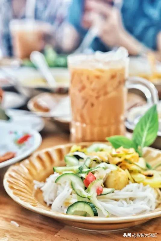 古代中国为啥不占领东南亚，原因还挺多。从地理上看，东南亚多热带雨林，气候湿热，疾