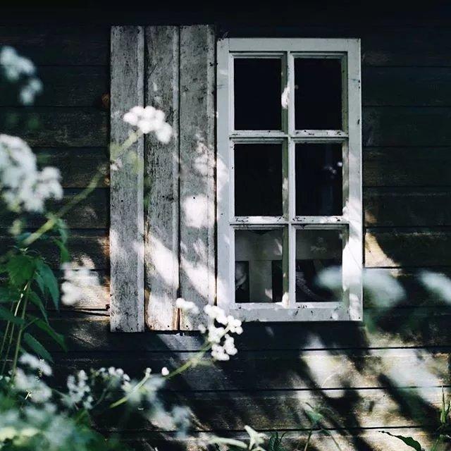 得意事来，处之以淡，失意事来，处之以忍。——亦舒《朝花夕拾》
