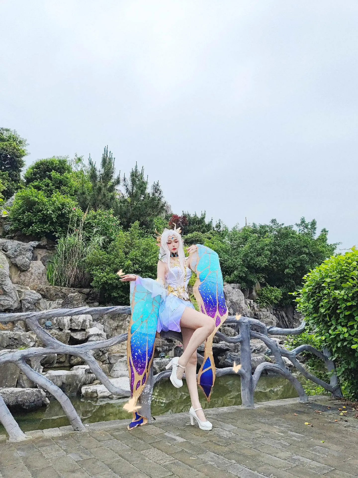 迷失在交错小径的花园吧