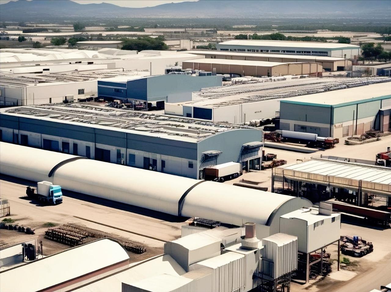 最近美国在产业链上搞了个大动作叫“近岸制造”，说白了就是让原本设在亚洲等地的工厂