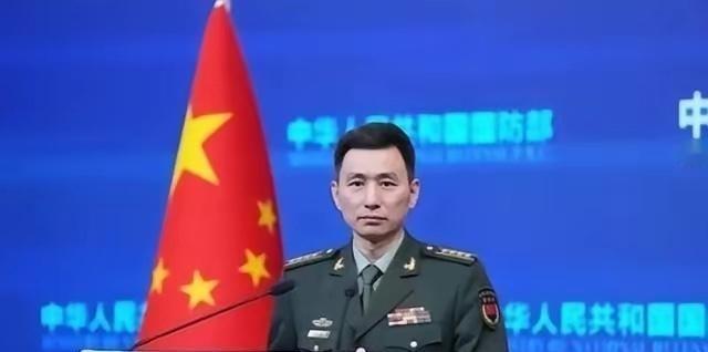 中国应该公开警告任何国家，谁胆敢攻击中国大陆本土目标，无论从哪里发起攻击，中国在