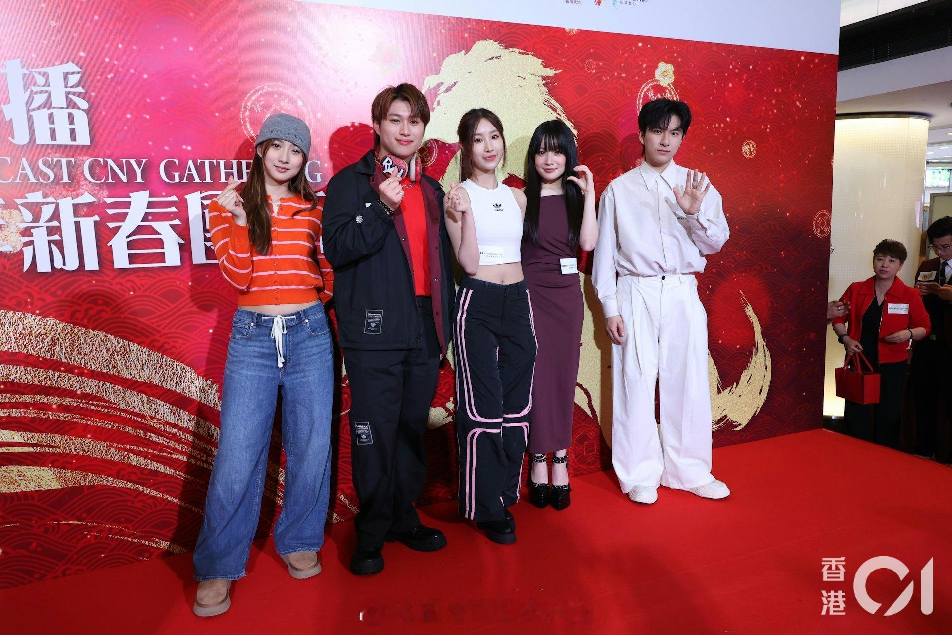 詹天文身为大师姐有气场 柯雨霏立刻拜见 胡子贝得意地大秀广东话詹天文（Windy