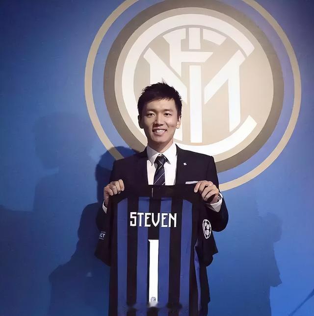 #张康阳失去国米#张康阳的时代结束了！意大利天空体育消息，由于贷款到期未偿还，目