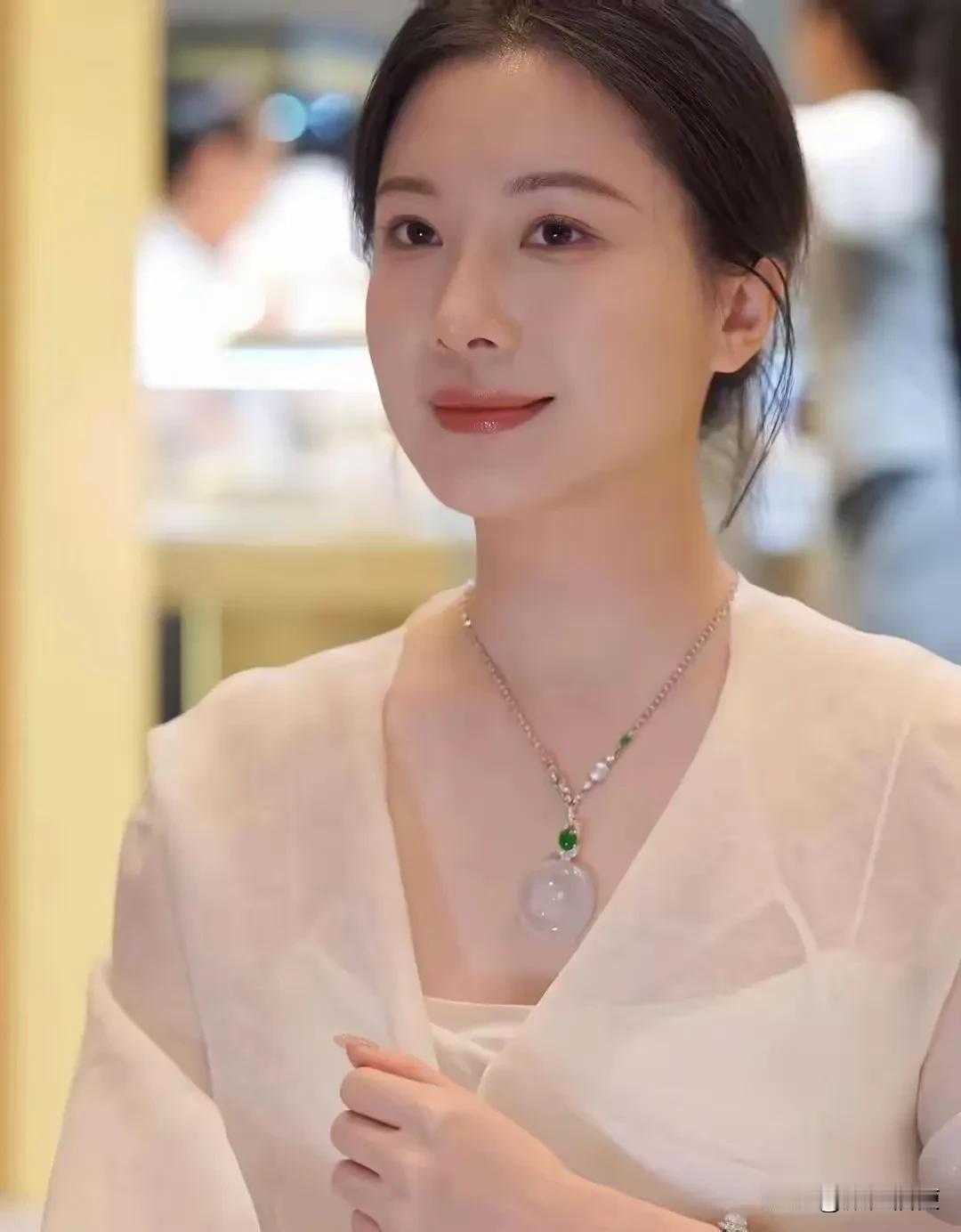 什么样的女人算自然美