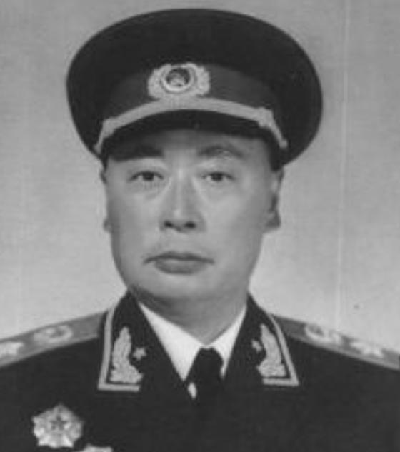 陈毅入鲁指挥六次战役五次失利，中央领导提出调整，毛主席为何深思二十天后否决？
1