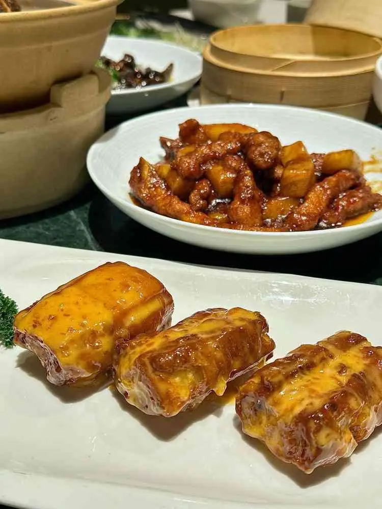 百莲春本帮菜。