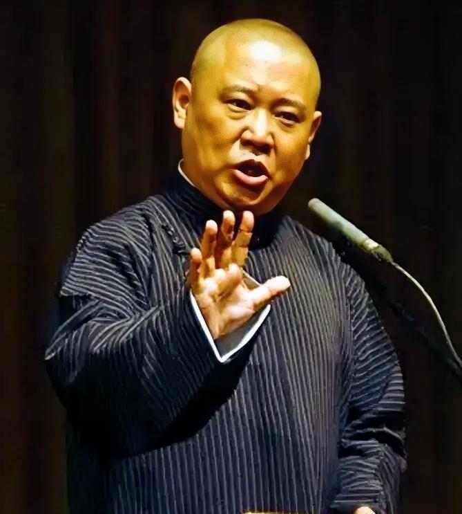 曹云金一句“刚刚不太好”，杨议紧跟着喊“拿什么拯救你，我的嘚儿纲”，郭德纲正被立