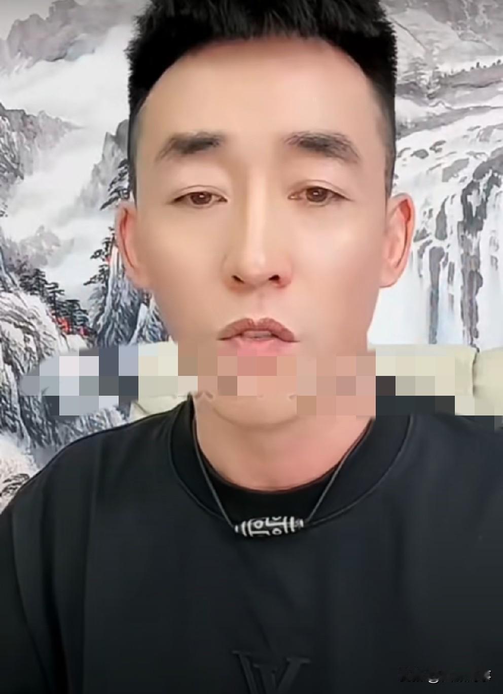驴家刘流落泪回应分手！

           傲巴黎泪崩宣布与驴家刘流分手，因
