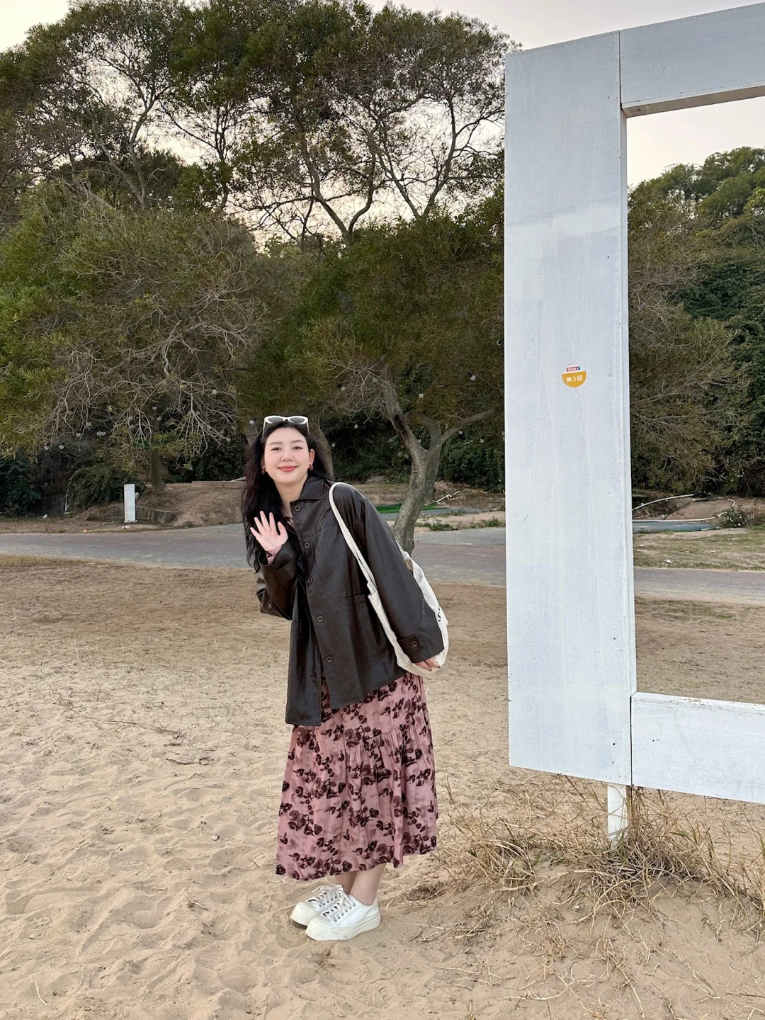 140斤ootd｜在海边💼
