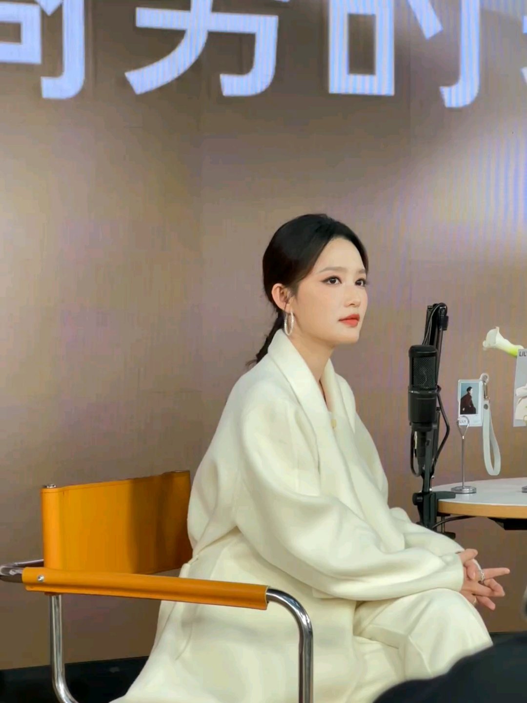 李沁白月光千金感到处捡饭吃[干饭人][干饭人]被李沁美晕了[哇] ​​​