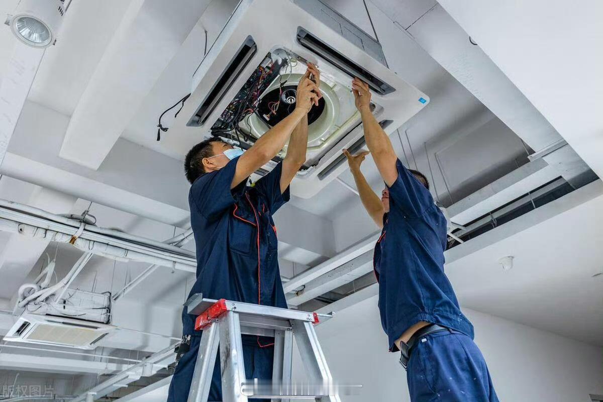 真不是用户玻璃心，而是家电圈“计划性报废”玩得溜：核心部件模块化，想修就得整块换