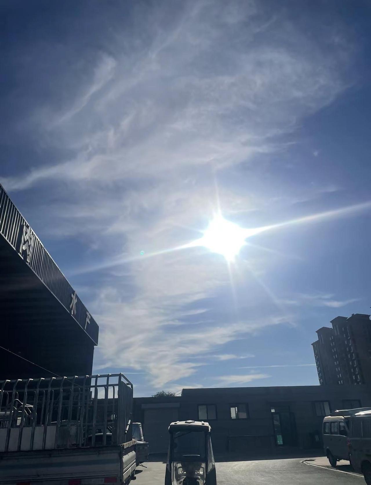 蓝天下的高温 天空才是你的主场 山东强对流天气来袭