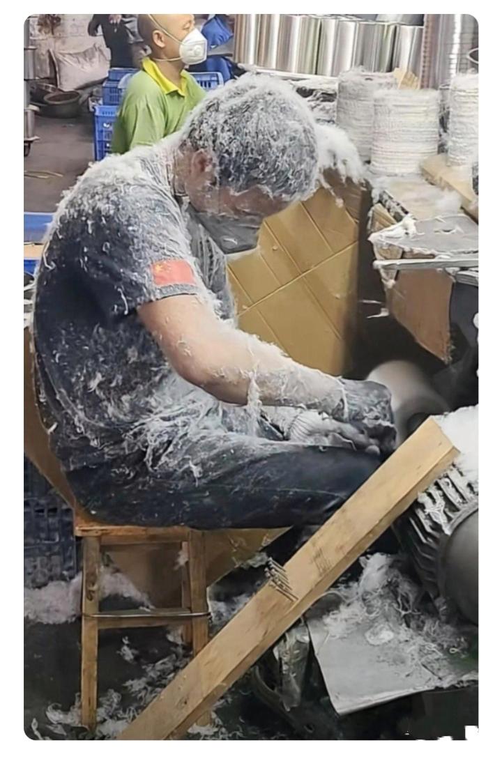 前半生拿命换钱，后半生拿钱换命。这样的工作，即使月薪5万元，你敢不敢干？