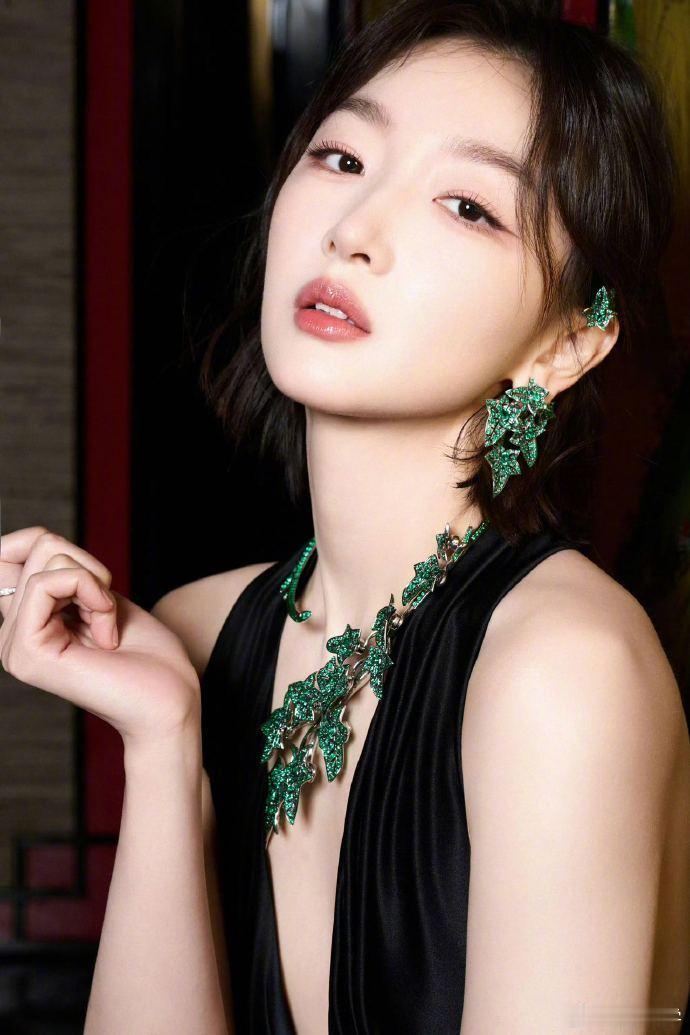 花少导演李超入驻微博花儿与少年不用再四处翻零散路透了！花少导演李超开通微博，开录