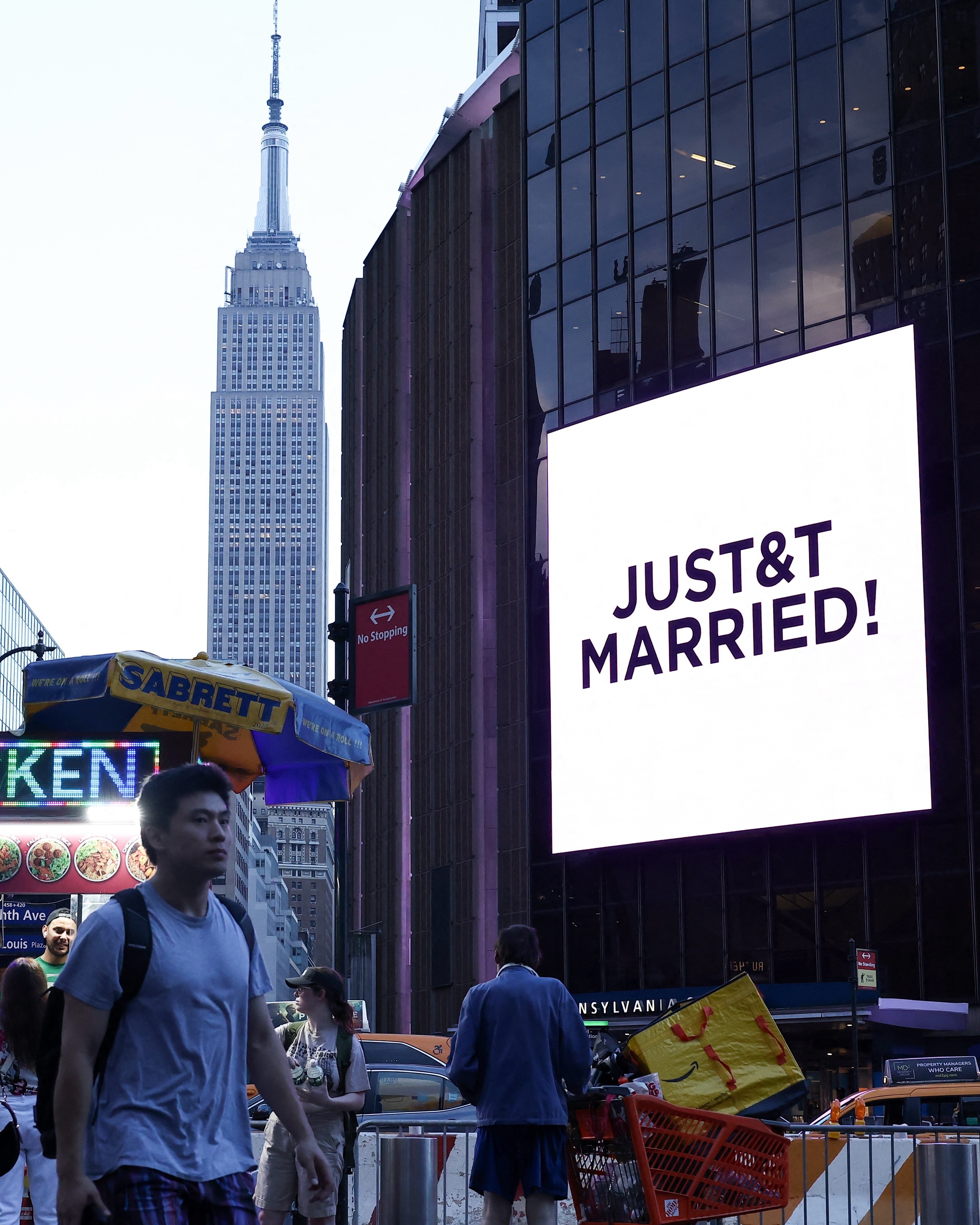 Taylor Swift & Travis Kelce 正式完婚！New Yor