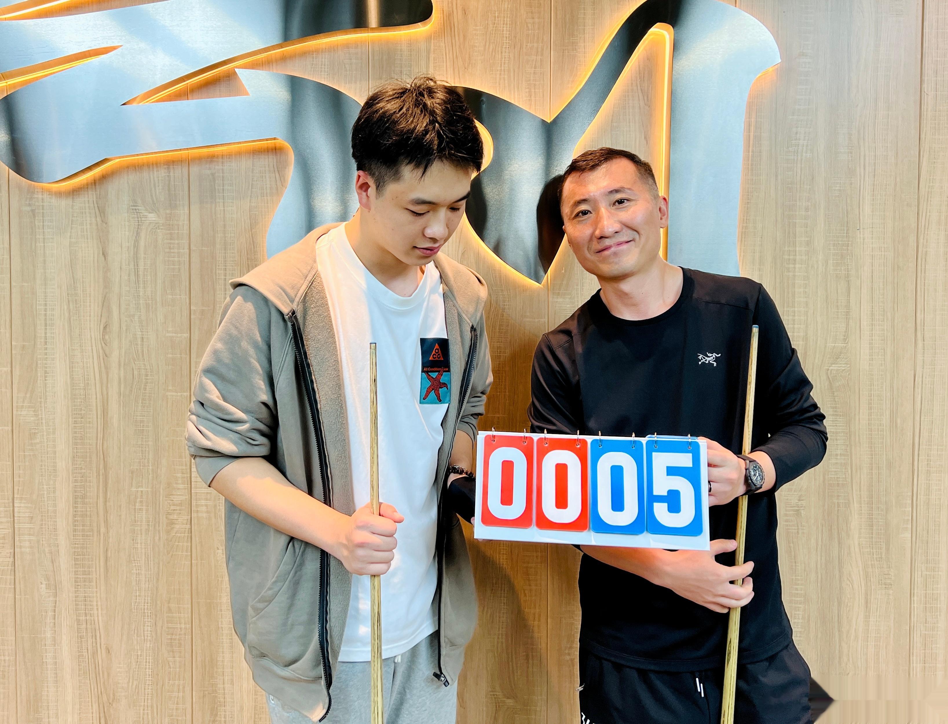 三英战吕布~🎱完全没压力~小伙子们~好好练~等我回来再战~~~~~~ ​​​