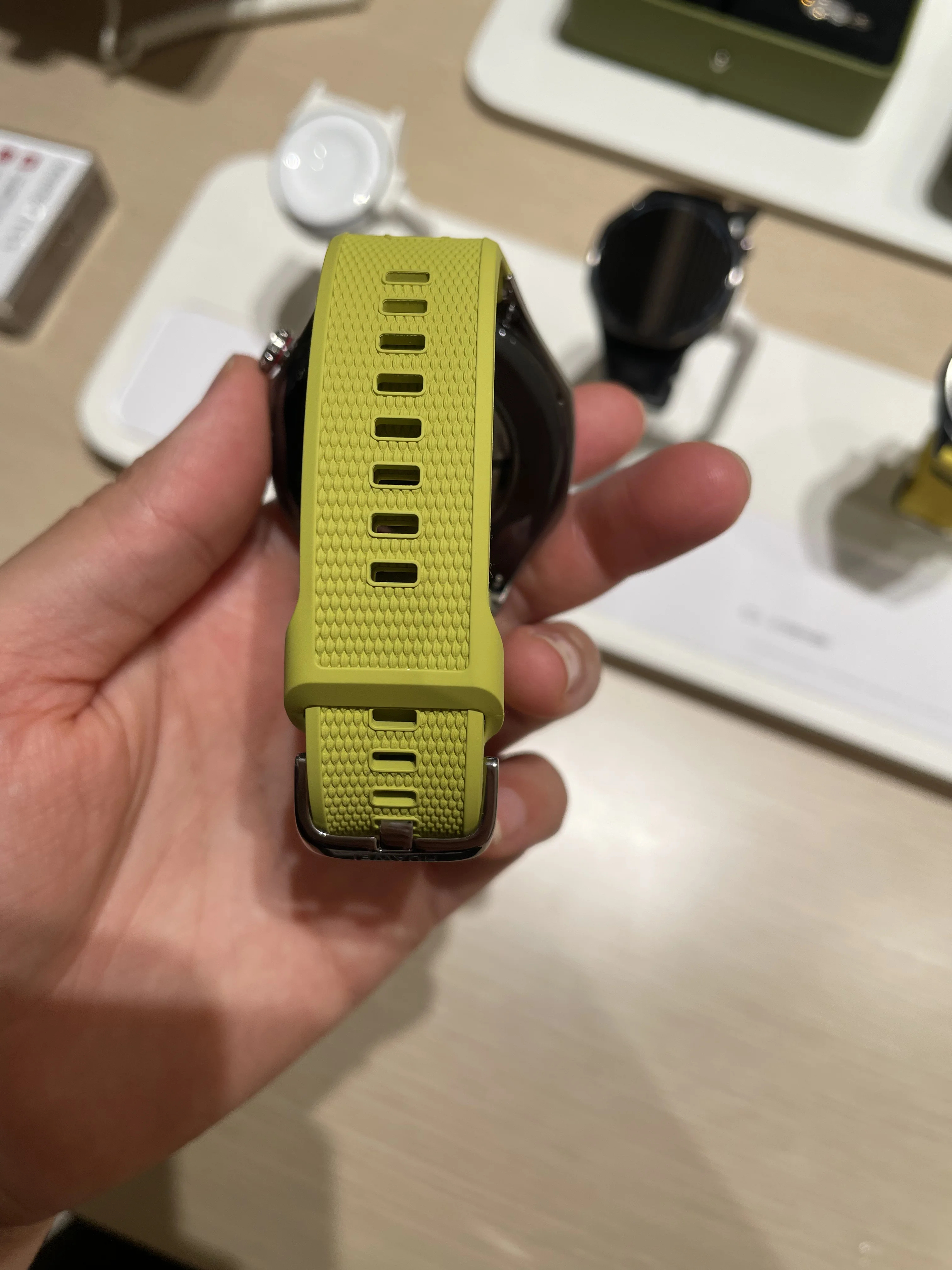 WHTCH GT 7 Pro，这颜色真挺美的……新品驾到