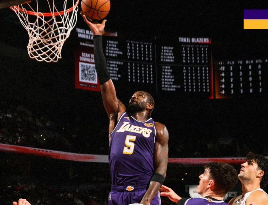 力擒东部第四，最大功臣不是东詹，而是10中10的艾顿！
湖人就是这么一支神奇的队