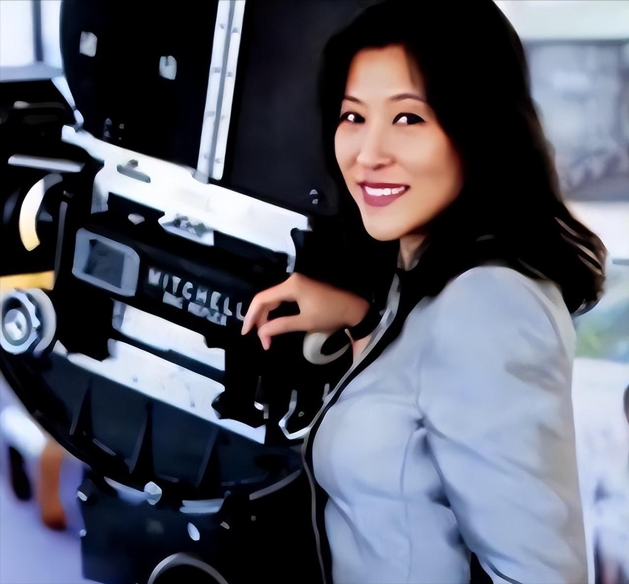 2018年，中国体坛最大败类出现：卷走44亿逃去美国，如今买飞机住豪宅生活潇洒。