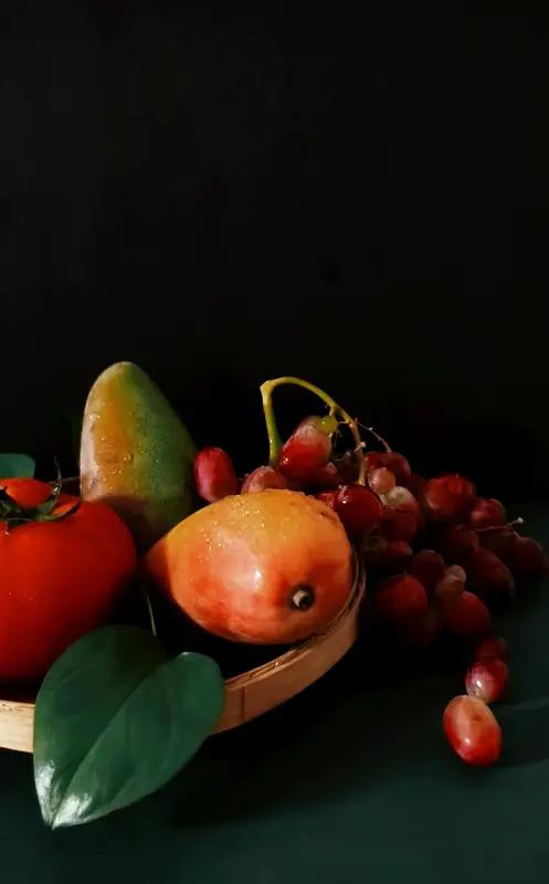 去探望远亲病人的时候，给钱这事还真得好好琢磨。之前我有个远房亲戚生病住院，我手头