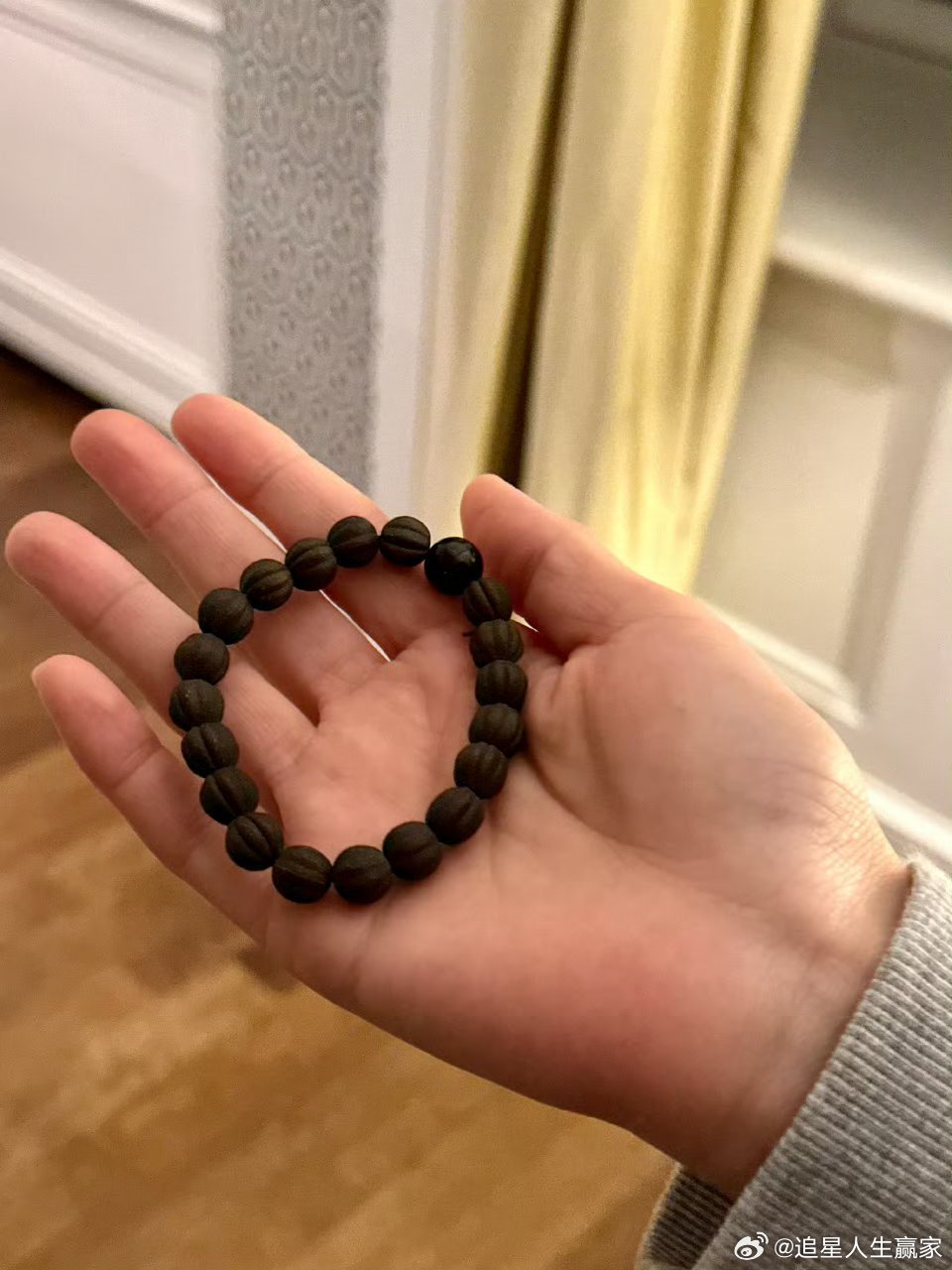 曾黎的手串是中药做的曾黎的手串是中药做的 这种戴着对身体有好处吧！想求同款 ​​
