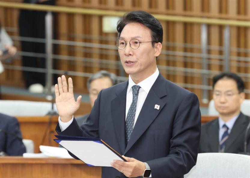 韩总理为什么取消访华行程？

韩总理金民锡临时取消了访华出席博鳌亚洲论坛的行程，