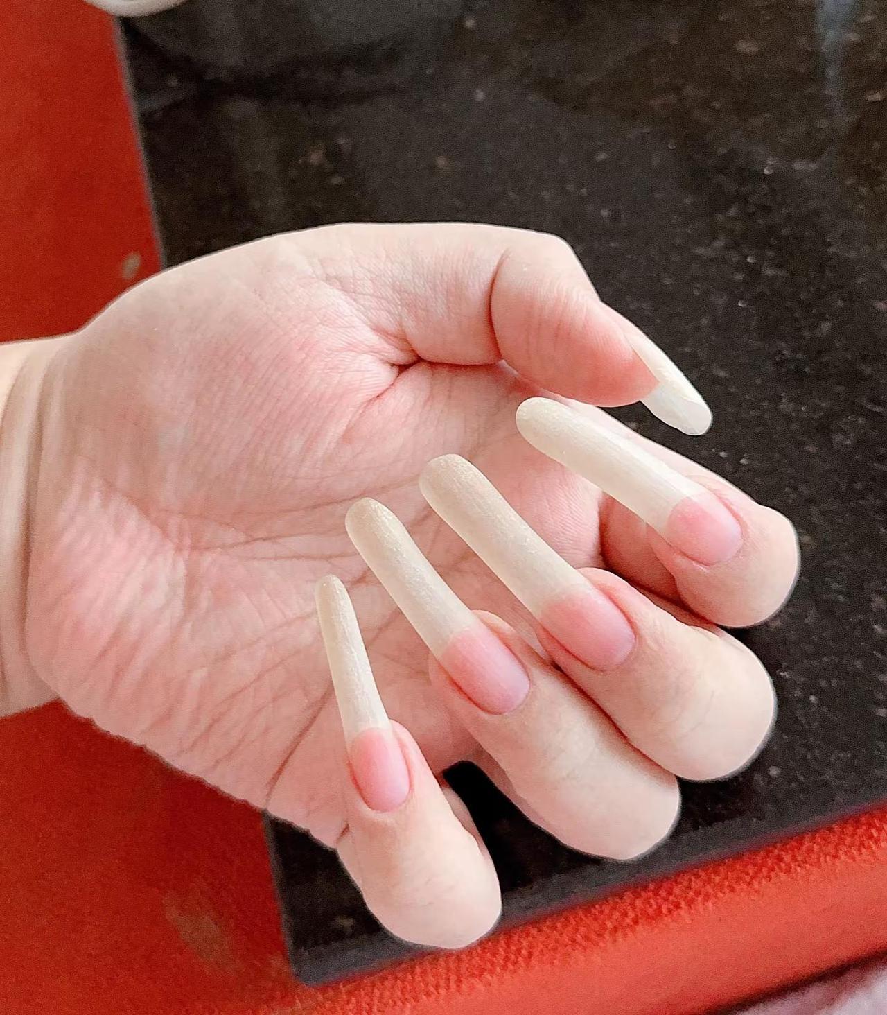 养了一年的本甲！这才是最有生命力的美甲！美甲 显白美甲 春夏美甲