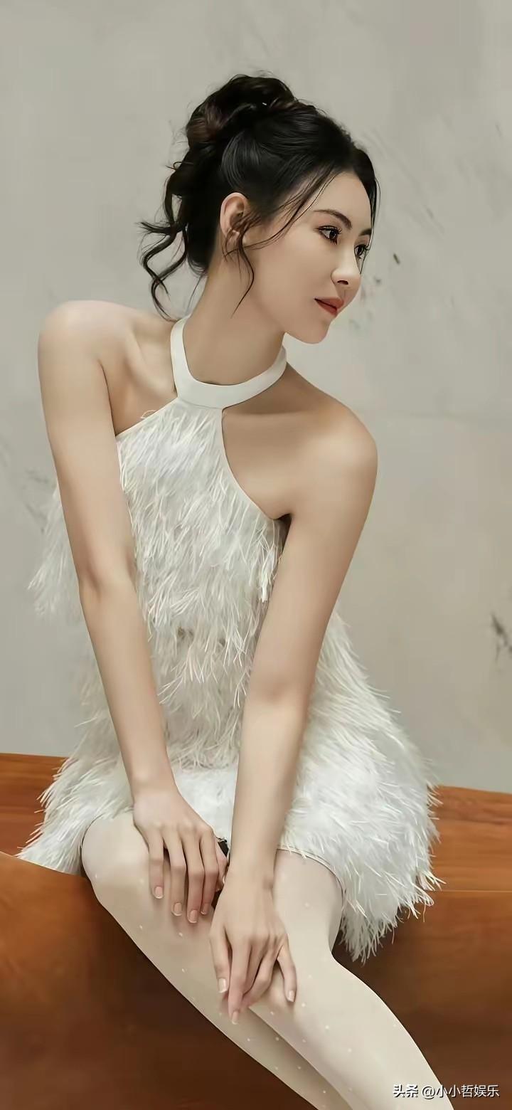 为啥谢霆锋宁愿单身十年，也要等王菲？真相太扎心！

年轻时，张柏芝像团火，烧得他