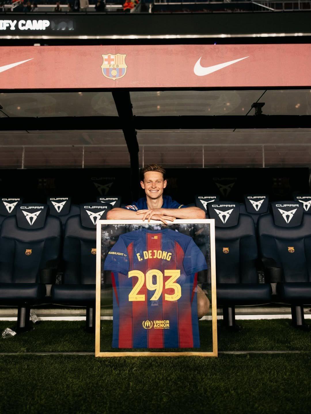 弗兰基-德容ins更新🆕： 当我还是个孩子的时候，我梦想着有一天能为巴塞罗那俱