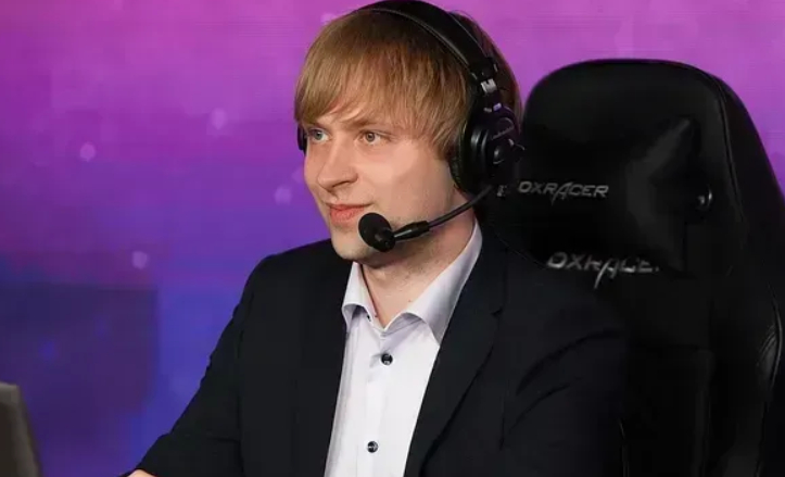 最近国外某圈内人士锐评某解说没有刀塔理解却能在官方分析台工作一事在俄文社区引起了