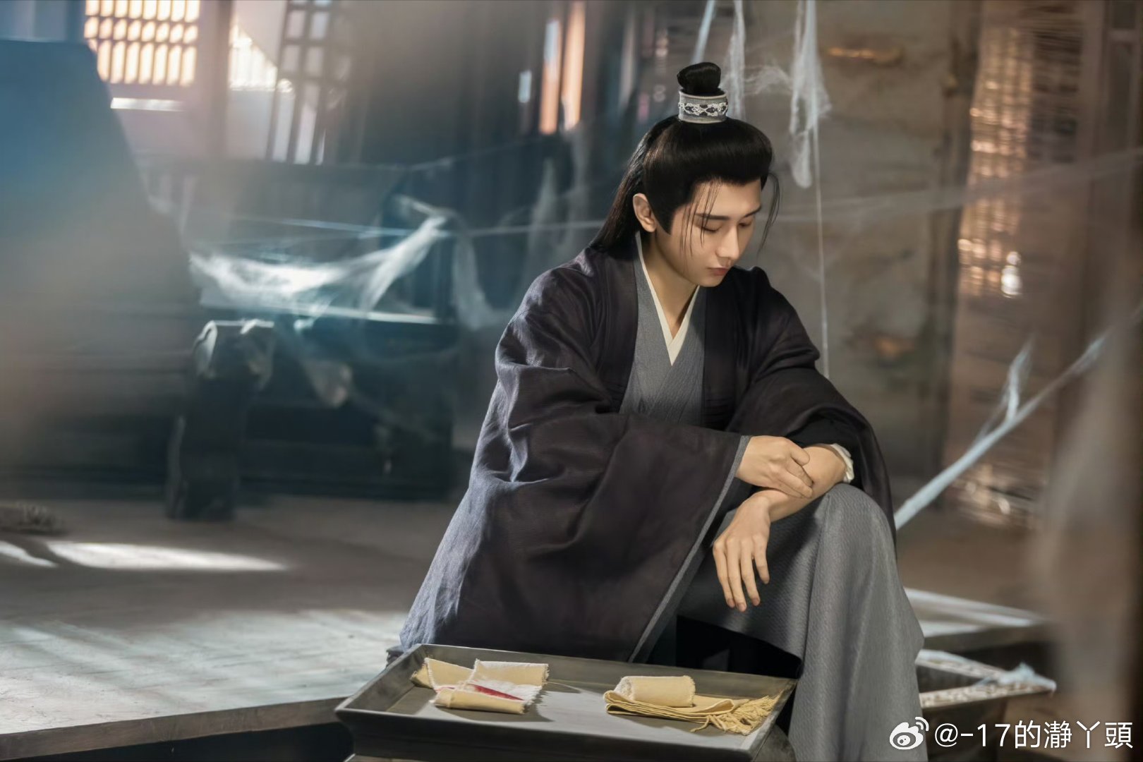 S成毅两京十五日cy成毅朱瞻基你眨眼是蓬莲初开，你一笑是静海波澜，你开心，我便晴